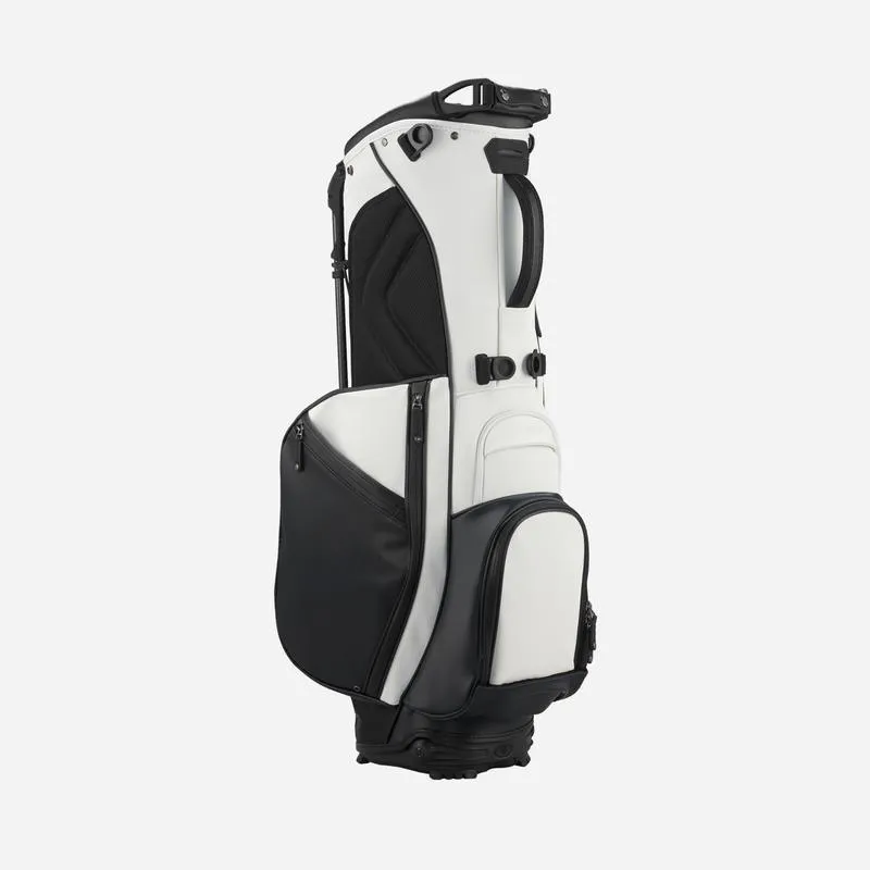 Golf bag packing and labeling for US customs clearance
